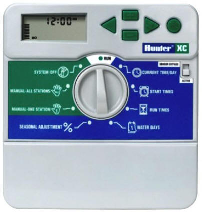 Steuergeräte und Controller von Hunter Typ XC-801i.